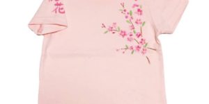 手描きTシャツのniko(ニコ) 出産お祝い　桃の花ベビーTシャツ　ピンク