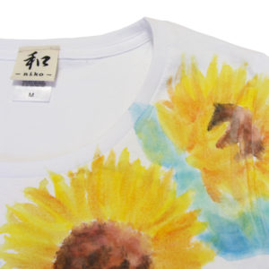 ひまわり柄のレディース手描きTシャツ　花柄　ハンドメイド　
